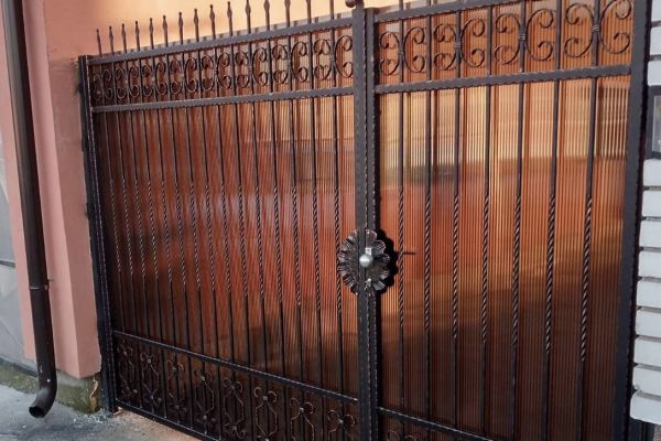 izrada-kapija-pancevo4400C0C9-E21F-6346-9393-16BEBAD8465C.jpg