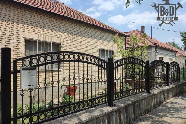 izrada-ogradaF0C94BE1-9B2B-6DCC-B6A4-013BCA187511.jpg